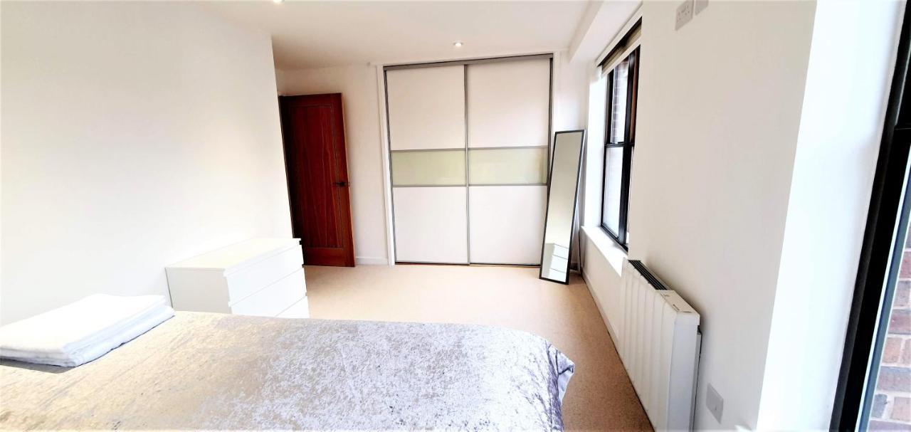 Cliftonville Heights - 2 Bed Home Away From Home 노샘프턴 외부 사진